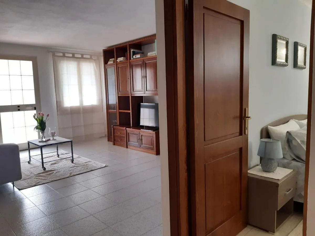 Splendida porzione di villa Olbia Casa vacanze